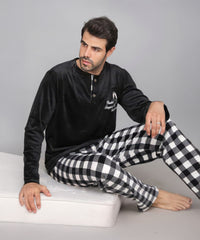 بيچامة رجالي شتوي خامة قطيفة هايدي مستورد – لونين (كحلي × أبيض – أسود × أبيض)