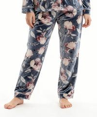 بيچامة نسائي قطيفة هايدي مستورد – بيچامة ورد رمادي × روز فاتح