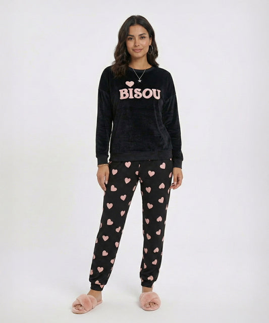 بيجامة نسائي قطيفة هايدي وشين – BISOU أسود × روزي